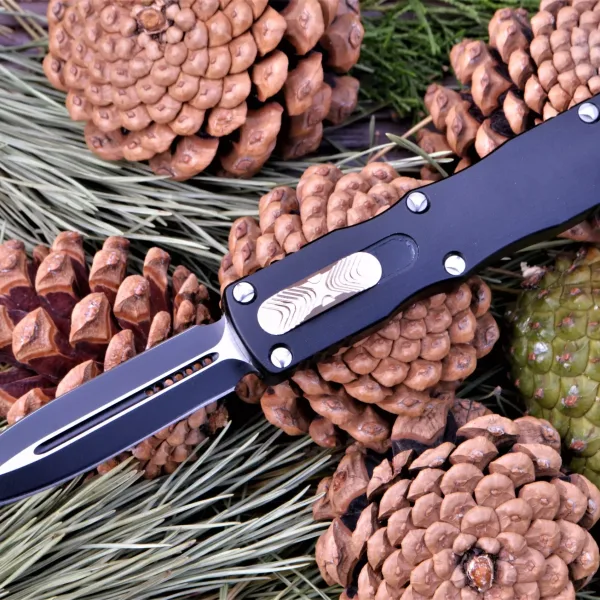 Microtech Dirac Delta Dagger