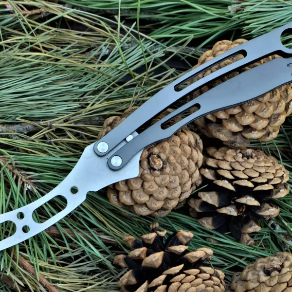 Тренировочный нож бабочка Spyderco Szabofly
